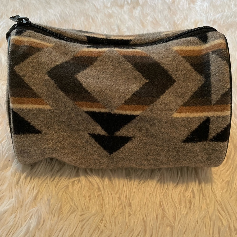Pendleton High Grade Western Wear Pouch with Geometric Pattern